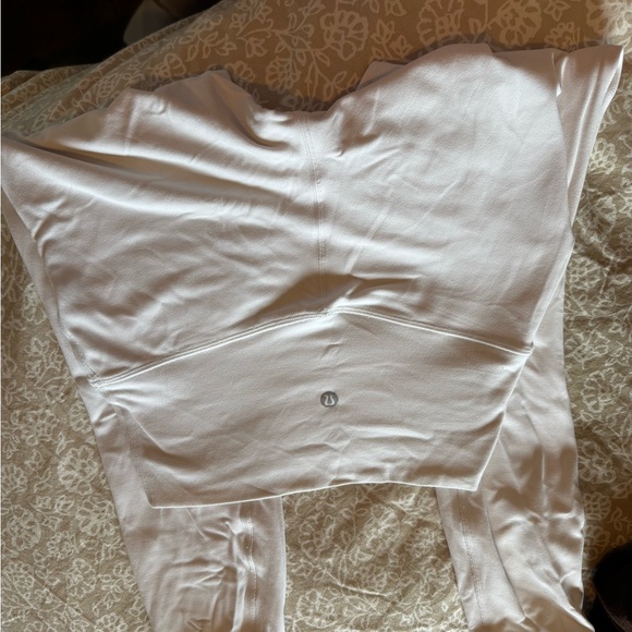 White Lululemon leggings - Picture 4 of 4